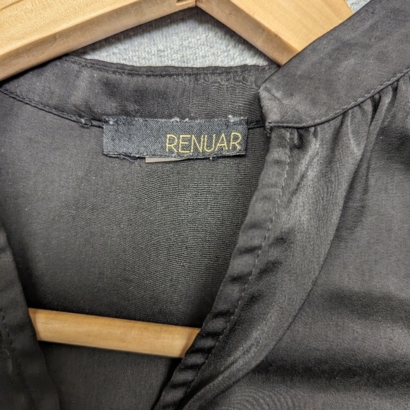 XL renuar polyester top 😁 - Picture 4 of 9